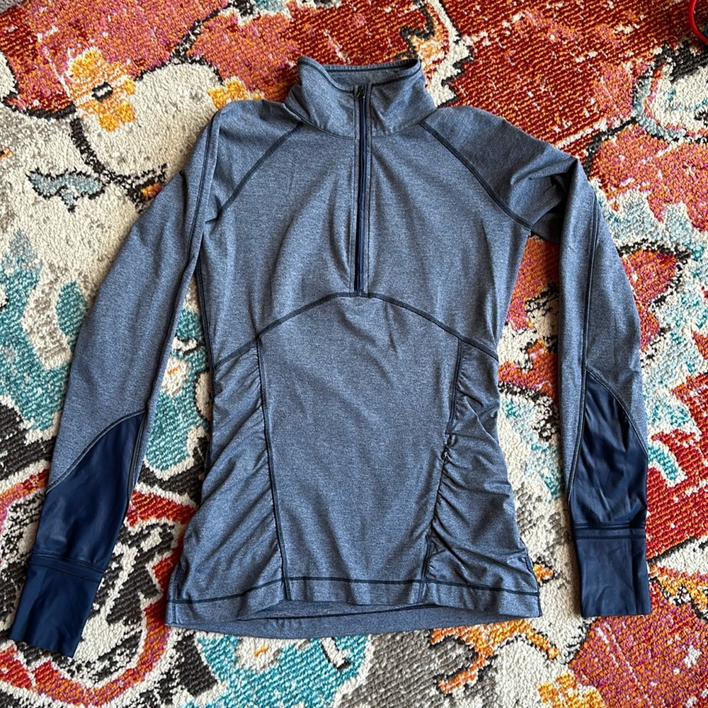 Women’s Lululemon Running Quarter Zip, Size 6